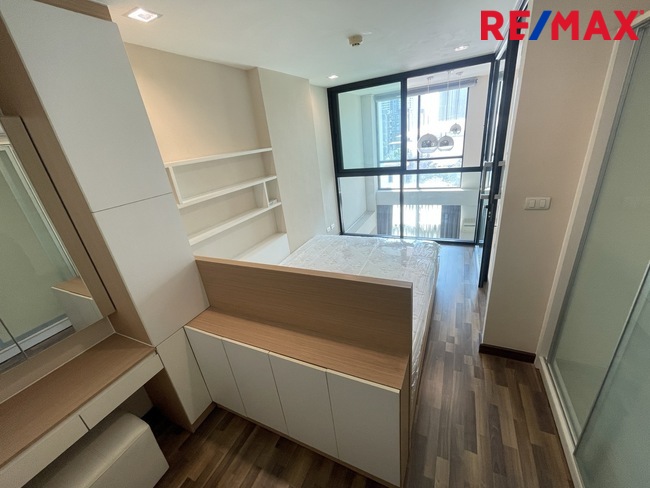 คอนโดใกล้ BTS บางนา อุดมสุข Full Furnished Duplex Condo in Bangna Beyond Sukhumvit เดินทางสะดวก ใกล้ BTS และทางด่วนคอนโด Low-rise บรรยากาศสงบ