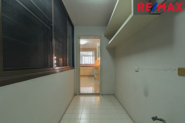 ขายคอนโดติดแม่น้ำเจ้าพระยา Riverine Palce 3ห้องนอน ถ.พิบูลสงคราม นนทบุรี ใกล้ทางด่วนศรีรัชฯ