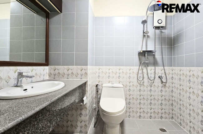 ขายคอนโด การ์เด้น คอร์ท (บ้านรวงข้าว4) ราษฎร์บูรณะ ห้องใหญ่ 82 ตร.วา 2 bed ขายเพียง 2.49 Mb. ใกล้ทางด่วนพระราม 3 เข้าเมืองไม่เกิน 15 นาที