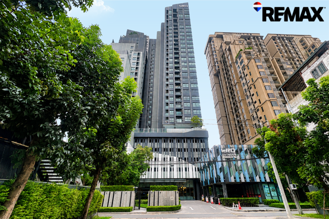 Ideo Sathorn - Wongwian Yai ไอดีโอ สาทร-วงเวียนใหญ่ ห้องมุม 2 ห้องนอน 70.13 ตรม. ใหม่ ตกแต่งพร้อมใช้ ขายต่ำกว่าทุนเพียง 6.9 ล้านบาท
