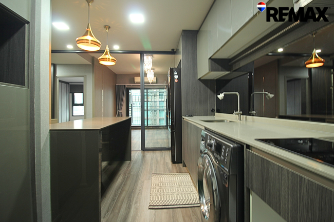 Ideo Sathorn - Wongwian Yai ไอดีโอ สาทร-วงเวียนใหญ่ ห้องมุม 2 ห้องนอน 70.13 ตรม. ใหม่ ตกแต่งพร้อมใช้ ขายต่ำกว่าทุนเพียง 6.9 ล้านบาท