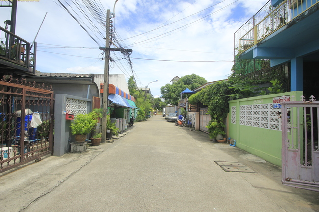 ที่ดินสุขุมวิท117 ซ.ภาณุวงศ์14 แถมบ้านเดี่ยว1ชั้น ทำเลดี ค้าขายได้ 65ตารางวา ปัจจุบันเป็นบ้านเช่า สภาพดีโครงสร้างแข็งแรง ใกล้รถไฟฟ้าปู่เจ้าสมิงพราย จุดขึ้นลงวงแหวนกาญจนาภิเษก