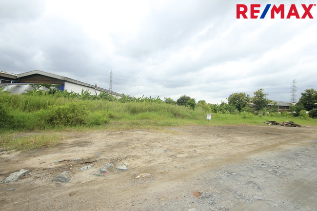 ที่ดินคลองสี่วาพาสวัสดิ์ ถนนหมื่นปรารมย์ เอกชัยพระราม2 ที่ถมแล้ว 859ตารางวา เหมาะสร้างโกดัง โรงงาน คลังเก็บสินค้า ใกล้ศูนย์การแพทย์โรงพยาบาลศิริราช ราคาต่อรองได้