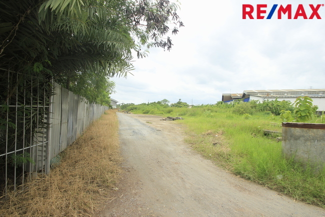 ที่ดินคลองสี่วาพาสวัสดิ์ ถนนหมื่นปรารมย์ เอกชัยพระราม2 ที่ถมแล้ว 859ตารางวา เหมาะสร้างโกดัง โรงงาน คลังเก็บสินค้า ใกล้ศูนย์การแพทย์โรงพยาบาลศิริราช ราคาต่อรองได้