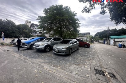 ที่ดินแปลงมุม ลาดพร้าว 34 แยก 1 — แปลงสวยที่สุดในย่านนี้ หันทิศมงคล เหมาะสร้างบ้านหรือโฮมออฟฟิศ เนื้อที่ดิน 106 ตรว.