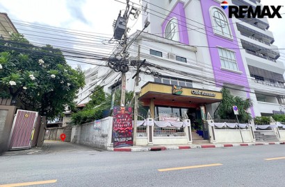ที่ดินอิสรภาพ 15 ติด ม.ราชภัฏบ้านสมเด็จฯ 81 ตร.ว. ทำเลหายาก ราคาพิเศษ 9.8 ล้าน