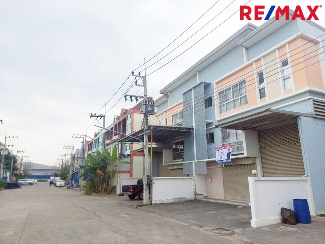 ขายโกดังพร้อมออฟฟิศสำนักงาน 2ชั้นครึ่ง โครงการหมื่นทรัพย์แลนด์