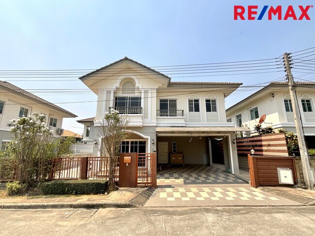 ขายบ้าน ภัสสร เพรสทีจ รังสิต-คลอง 2 ถนนเลียบรังสิต-นครนายก