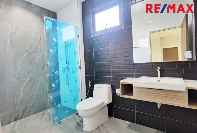 บ้านเดี่ยว กาญจนาภิเษก - 340 ขนาด 106 ตร.วา ซื่อตรง พรีเมี่ยม บางบัวทอง บ้านใหม่ ไม่เคยอยู่ บ้านหลังใหญ่