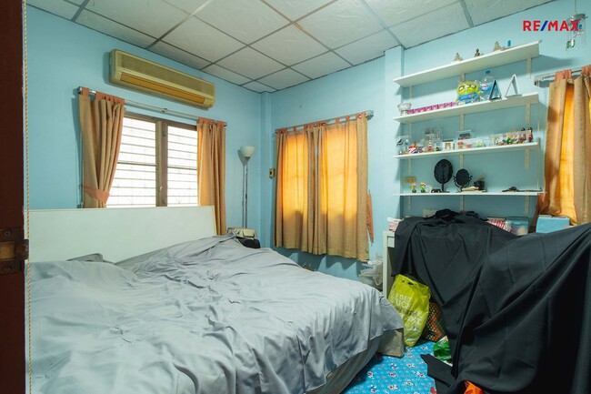 ขายบ้านเดี่ยวบางบอน 3 ซอยร่มไทร หมู่บ้านไผ่ทอง 2 ราคา 1,950,000 บาท