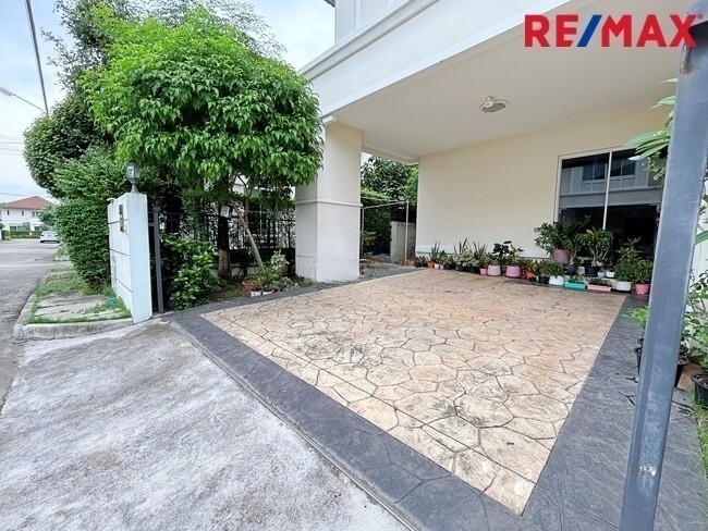 ขายบ้านเดี่ยว เดอะ เซนโทร รัตนาธิเบศร์ The Centro Rattanathibet 54.4 ตร.ว. เพียง 4 นาทีถึง MRT สถานีบางพลู