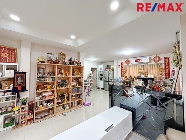 ขายบ้านเดี่ยว เดอะ เซนโทร รัตนาธิเบศร์ The Centro Rattanathibet 54.4 ตร.ว. เพียง 4 นาทีถึง MRT สถานีบางพลู