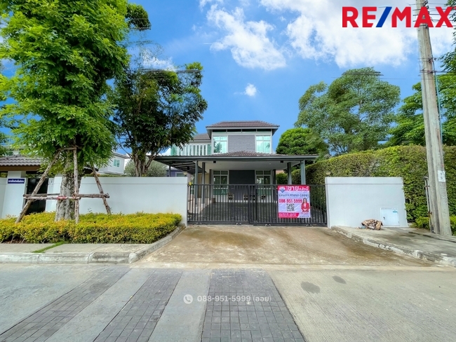 ขายบ้านเดี่ยวโครงการมัณฑนา เลค วัชรพล (สุขาภิบาล5) ที่ดิน 146.8 ตร.ว. บิ้วท์อินตกแต่งอย่างดี โซนหน้าโครงการ วิวหน้าบ้านเป็นวิวน้ำพุ