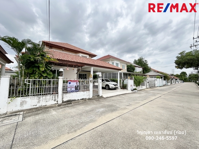ขายบ้านเดี่ยว ชวนชื่น กรีนบาวด์ (กรุงเทพ-ปทุมธานี) 56.2 ตร.ว. อยู่ในสนามกอล์ฟ ฟลอร่าวิลล์ กอล์ฟ แอนด์ คันทรี คลับ บางคูวัด ปทุมธานี