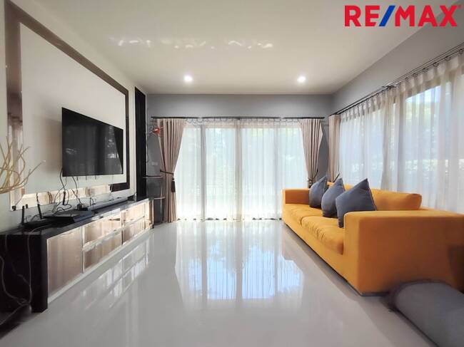 บุราสิริ รังสิต - Burasiri Rangsit บ้านหน้าสวน ติดถนนเมน 16 เมตร ใกล้ทางด่วนอุดรรัถยา (บางพูน)