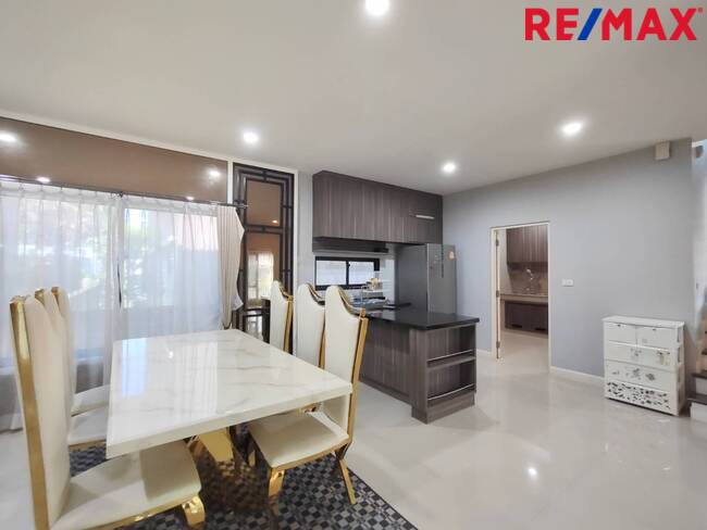 บุราสิริ รังสิต - Burasiri Rangsit บ้านหน้าสวน ติดถนนเมน 16 เมตร ใกล้ทางด่วนอุดรรัถยา (บางพูน)