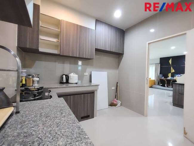 บุราสิริ รังสิต - Burasiri Rangsit บ้านหน้าสวน ติดถนนเมน 16 เมตร ใกล้ทางด่วนอุดรรัถยา (บางพูน)