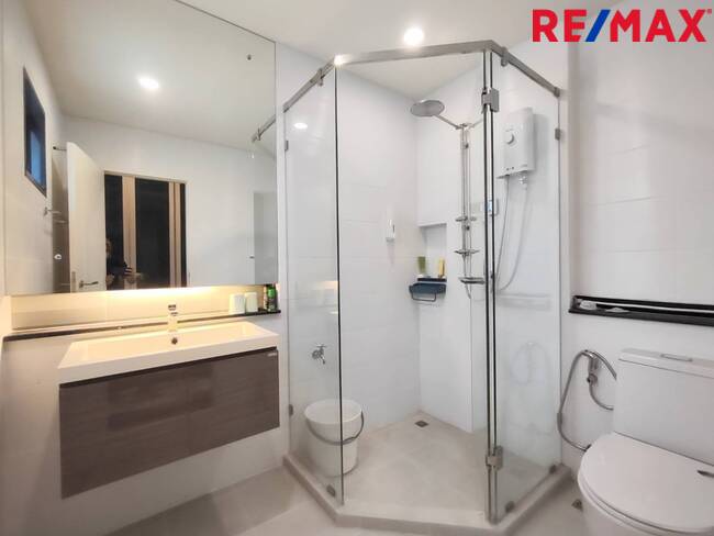 บุราสิริ รังสิต - Burasiri Rangsit บ้านหน้าสวน ติดถนนเมน 16 เมตร ใกล้ทางด่วนอุดรรัถยา (บางพูน)