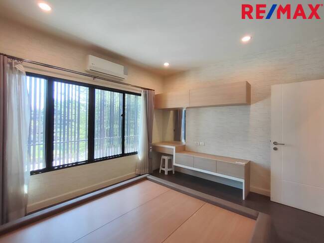 บุราสิริ รังสิต - Burasiri Rangsit บ้านหน้าสวน ติดถนนเมน 16 เมตร ใกล้ทางด่วนอุดรรัถยา (บางพูน)