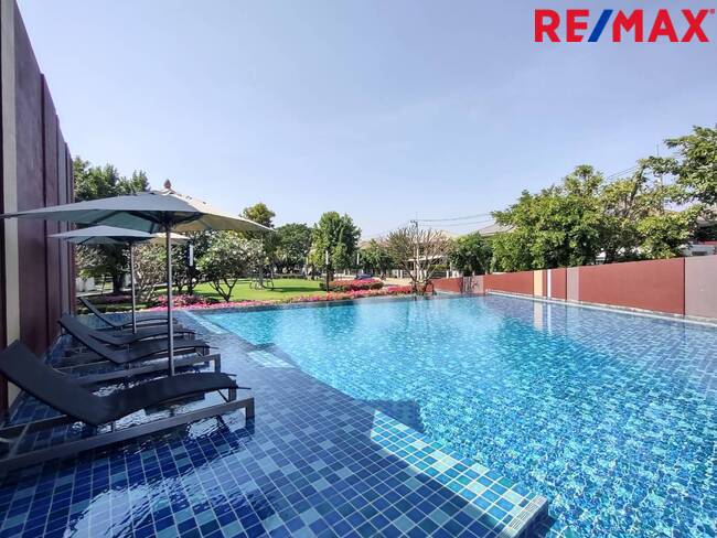 บุราสิริ รังสิต - Burasiri Rangsit บ้านหน้าสวน ติดถนนเมน 16 เมตร ใกล้ทางด่วนอุดรรัถยา (บางพูน)