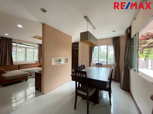 บ้านเดี่ยวสไตล์รีสอร์ท ใกล้เมกาบางนา โครงการเอโทล ลันตา รีสอร์ทไลฟ์ บางนา-วงแหวน (Atoll Lanta Resort Life Bangna-Wongwaen)