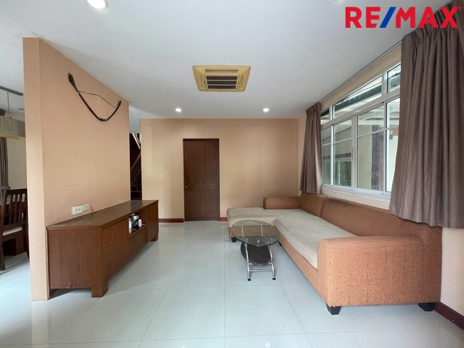 บ้านเดี่ยวสไตล์รีสอร์ท ใกล้เมกาบางนา โครงการเอโทล ลันตา รีสอร์ทไลฟ์ บางนา-วงแหวน (Atoll Lanta Resort Life Bangna-Wongwaen)