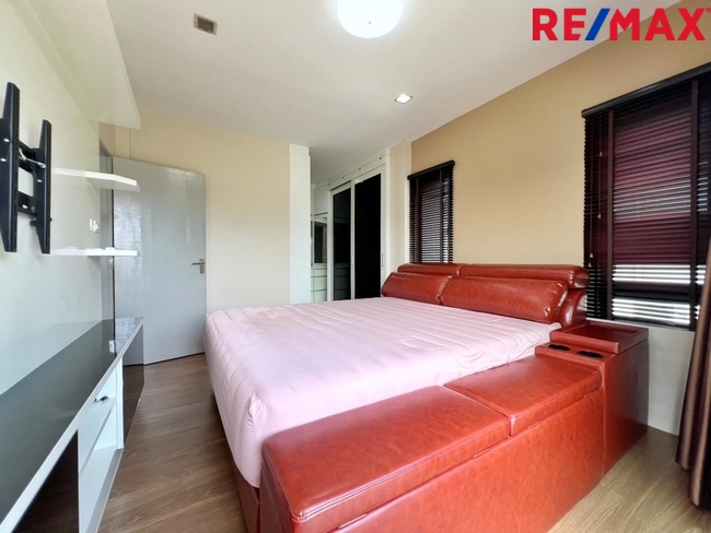 ขาย Life Bangkok Boulevard วงแหวน-พระราม9 (ไลฟ์ บางกอก บูเลอวาร์ด วงแหวน-พระราม9) บ้านเดี่ยวสภาพดี สไตล์โมเดิร์น 3 นอน 3 น้ำ ถนนเมน ใกล้สนามบินสุวรรณภูมิ