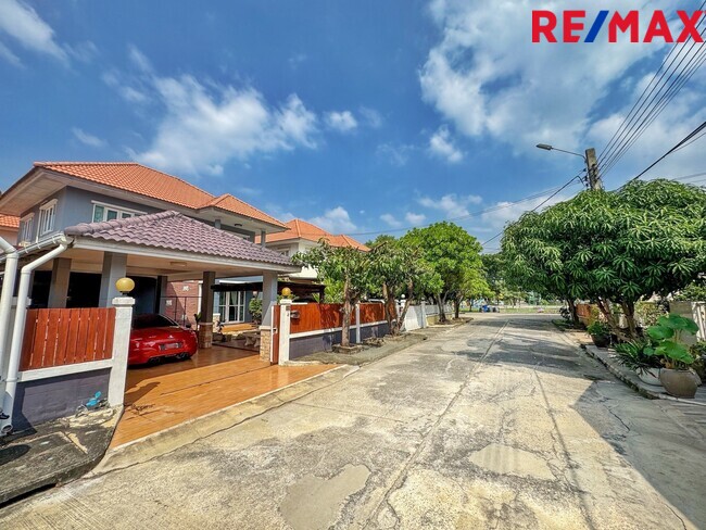 ขายบ้านเดี่ยว สิริกานต์ บางใหญ่-เวสต์เกต 60 ตร.ว. ใกล้สวนส่วนกลาง ทำเลดี ใกล้เซ็นทรัลเวสต์เกต
