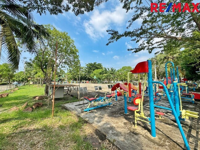 ขายบ้านเดี่ยว สิริกานต์ บางใหญ่-เวสต์เกต 60 ตร.ว. ใกล้สวนส่วนกลาง ทำเลดี ใกล้เซ็นทรัลเวสต์เกต