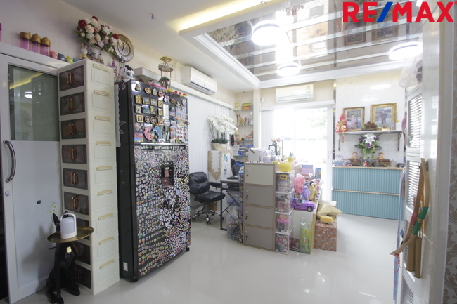 บ้านเดี่ยวคาซ่าวิลล์สุขุมวิท103 Casa Ville Sukhumvit 103 ตกแต่งต่อเติมพร้อมอยู่ 71.7ตารางวา บ้านตัวอย่าง บ้านรุ่นใหญ่ หน้าบ้านไม่มีบ้านตรงข้าม บ้านมุมตรงข้ามสวน หลังแรกของโครงการใกล้ป้อมยาม ทำเลดี