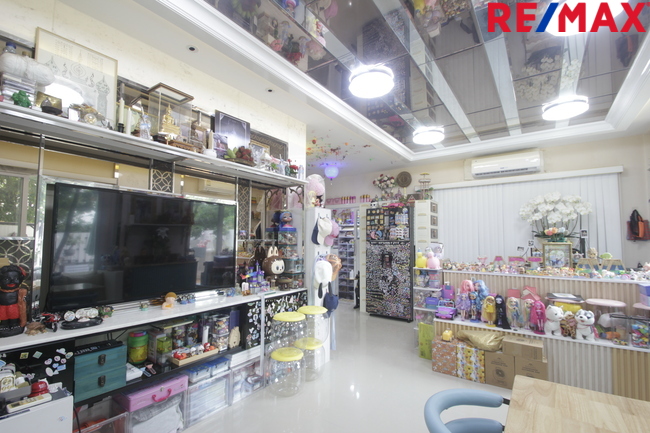 บ้านเดี่ยวคาซ่าวิลล์สุขุมวิท103 Casa Ville Sukhumvit 103 ตกแต่งต่อเติมพร้อมอยู่ 71.7ตารางวา บ้านตัวอย่าง บ้านรุ่นใหญ่ หน้าบ้านไม่มีบ้านตรงข้าม บ้านมุมตรงข้ามสวน หลังแรกของโครงการใกล้ป้อมยาม ทำเลดี