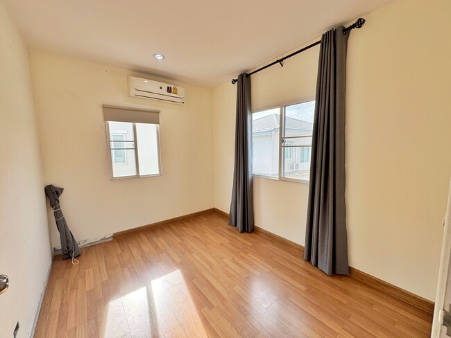 ขายบ้านเดี่ยว ภัสสร 26 (ราชพฤกษ์–ติวานนท์ ) บ้านเฟสท้าย ดีไซน์ใหม่ ต่อเติมครบ พร้อมอยู่ ทำเล ถนน 345 ปทุมธานี