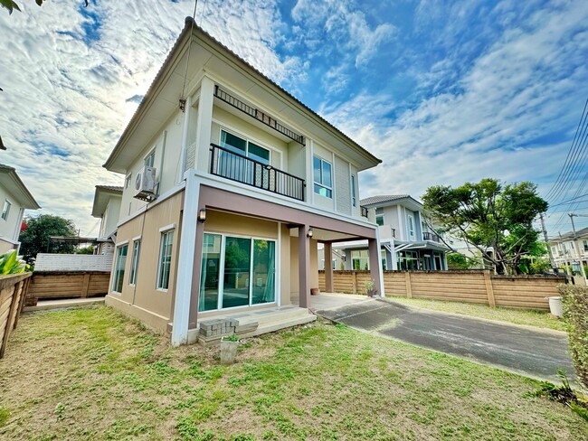 ขายบ้านเดี่ยว ภัสสร 26 (ราชพฤกษ์–ติวานนท์ ) บ้านเฟสท้าย ดีไซน์ใหม่ ต่อเติมครบ พร้อมอยู่ ทำเล ถนน 345 ปทุมธานี