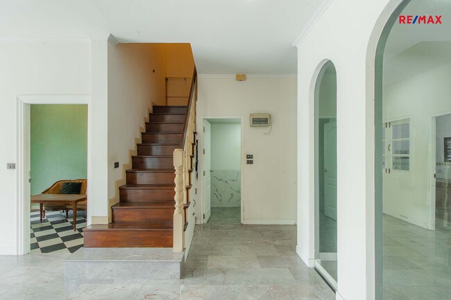 ขายบ้านแฝด (รีโนเวท) ม.รติรมย์3 ซ.สวนผัก32 บางกรวย ใกล้ Central Westville และทางด่วนศรีรัช
