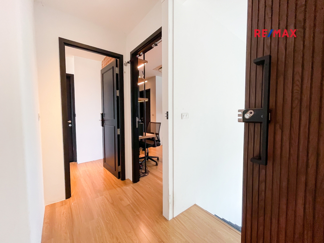 ขายด่วน โฮมออฟฟิศหรู หลังมุม 4 ชั้น แบบใหญ่สุดในโครงการ โครงการ ARCO HOME OFFICE เอกมัย-รามอินทรา
