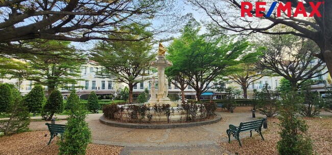 ทาวน์เฮ้าส์ รีโนเวทใหม่ Townhouse 3ชั้น ใกล้ทางด่วนประชาชื่น