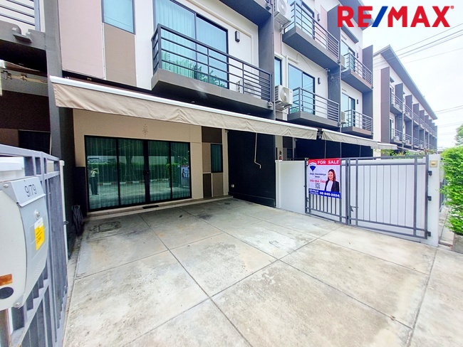 ขาย ทาวน์โฮม 3 ชั้น บ้านกลางเมือง พหลโยธิน 50 สายไหม เทพรักษ์ วัชรพล