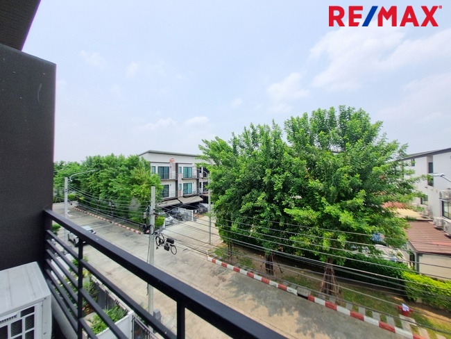 ขาย ทาวน์โฮม 3 ชั้น บ้านกลางเมือง พหลโยธิน 50 สายไหม เทพรักษ์ วัชรพล