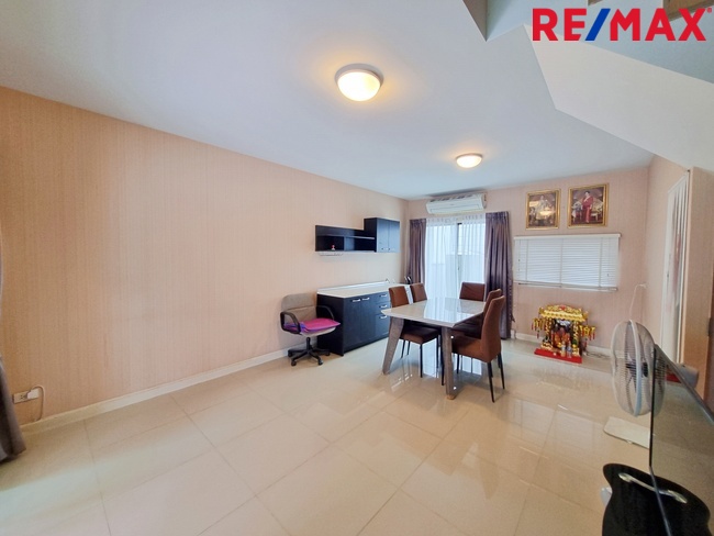 ขาย ทาวน์โฮม 3 ชั้น บ้านกลางเมือง พหลโยธิน 50 สายไหม เทพรักษ์ วัชรพล