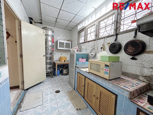 ขาย ทาวน์โฮม 3 ชั้น บ้านสวนธน พาร์ค แกลเลอรี่ รัตนาธิเบศร์ ติดเซ็นทรัลรัตนาธิเบศร์ ใกล้รถไฟฟ้าสายสีม่วง สถานีแยกนนทบุรี 1