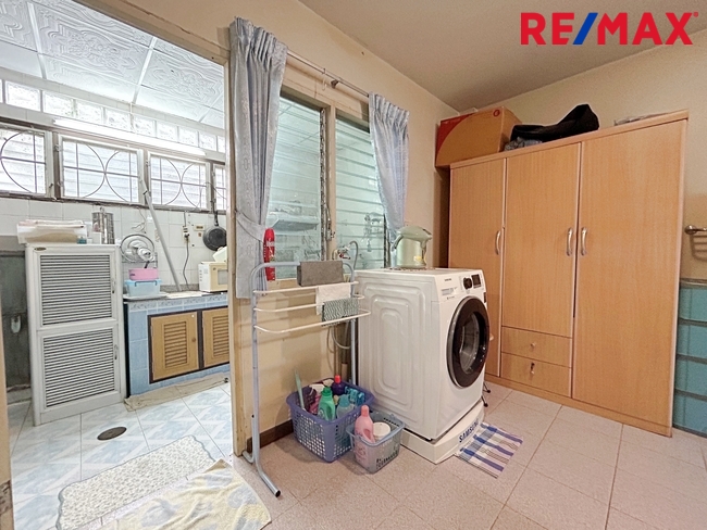 ขาย ทาวน์โฮม 3 ชั้น บ้านสวนธน พาร์ค แกลเลอรี่ รัตนาธิเบศร์ ติดเซ็นทรัลรัตนาธิเบศร์ ใกล้รถไฟฟ้าสายสีม่วง สถานีแยกนนทบุรี 1