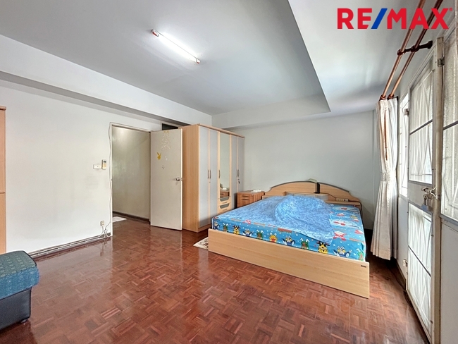 ขาย ทาวน์โฮม 3 ชั้น บ้านสวนธน พาร์ค แกลเลอรี่ รัตนาธิเบศร์ ติดเซ็นทรัลรัตนาธิเบศร์ ใกล้รถไฟฟ้าสายสีม่วง สถานีแยกนนทบุรี 1