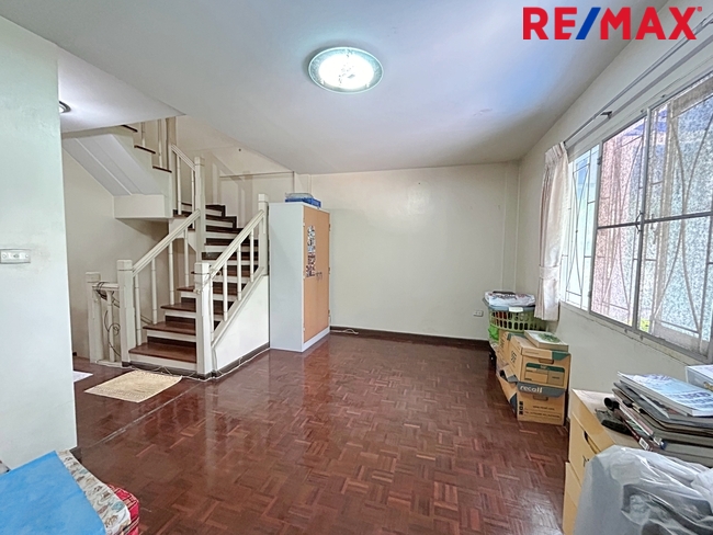 ขาย ทาวน์โฮม 3 ชั้น บ้านสวนธน พาร์ค แกลเลอรี่ รัตนาธิเบศร์ ติดเซ็นทรัลรัตนาธิเบศร์ ใกล้รถไฟฟ้าสายสีม่วง สถานีแยกนนทบุรี 1