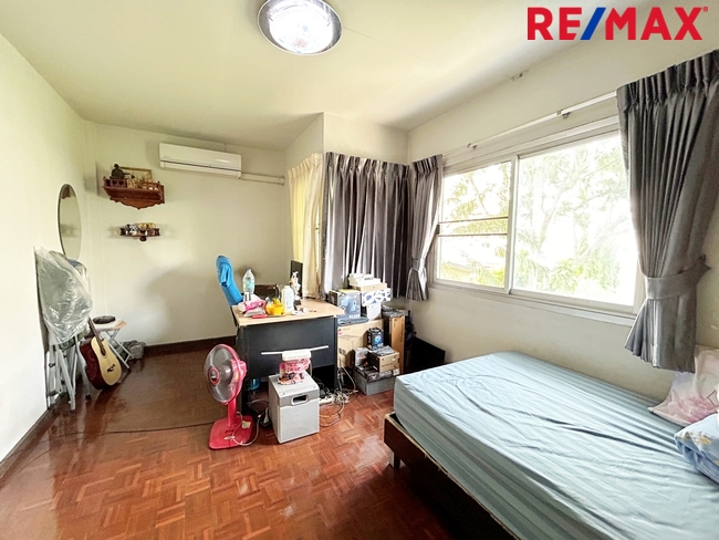 ขาย ทาวน์โฮม 3 ชั้น บ้านสวนธน พาร์ค แกลเลอรี่ รัตนาธิเบศร์ ติดเซ็นทรัลรัตนาธิเบศร์ ใกล้รถไฟฟ้าสายสีม่วง สถานีแยกนนทบุรี 1