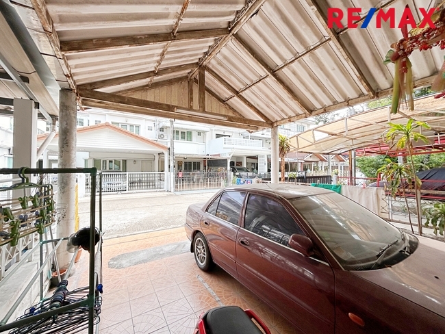 ขาย ทาวน์โฮม 3 ชั้น บ้านสวนธน พาร์ค แกลเลอรี่ รัตนาธิเบศร์ ติดเซ็นทรัลรัตนาธิเบศร์ ใกล้รถไฟฟ้าสายสีม่วง สถานีแยกนนทบุรี 1