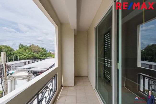 ( มาใหม่! 2024 ) เบลเลอวิลล์ พระราม 2-สุขสวัสดิ์ ซ.18 TownHome /Home Office รูปแบบเฟรนช์ โคโลเนียล ทำเลใกล้กับ โรงพยาบาลบางปะกอก 9 อินเตอร์เนชั่นแนล พระรามสอง