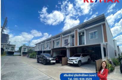 ขายบ้านศรีด่าน22 หมู่บ้านพลีโน่ ศรีนครินทร์ บางนา บ้านหลังริม ต่อเติมเต็มหน้าหลัง มีบิ้วอินครัวอย่างดี