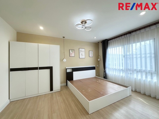 ขายทาวน์โฮมทุ่งครุ หมู่บ้านอินดี้2 ประชาอุทิศ90 แต่งใหม่ Modern Style ใกล้ป้อม รปภ.