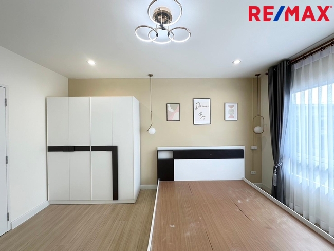 ขายทาวน์โฮมทุ่งครุ หมู่บ้านอินดี้2 ประชาอุทิศ90 แต่งใหม่ Modern Style ใกล้ป้อม รปภ.
