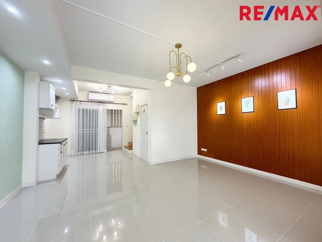 ขายทาวน์โฮมทุ่งครุ หมู่บ้านอินดี้2 ประชาอุทิศ90 แต่งใหม่ Modern Style ใกล้ป้อม รปภ.